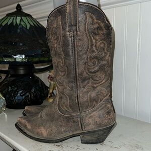 Laredo western cowgirl leather boots
